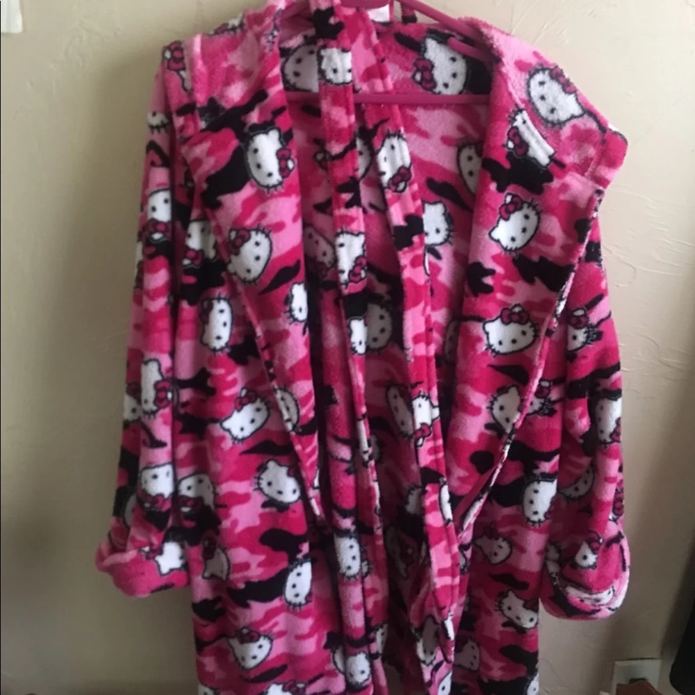 Hello Kitty Bathrobe